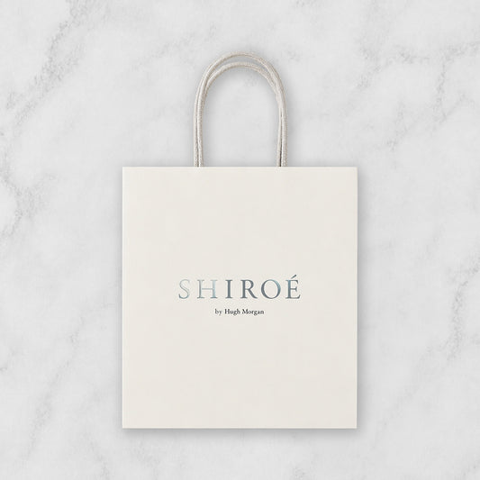 SHIROÉ ロゴ入り手提げ中（紙袋）